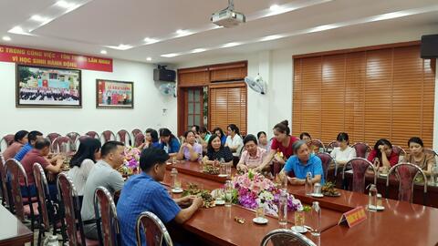 Đón đoàn cán bộ, giáo viên, nhân viên trường THPT Hữu Lũng (Lạng Sơn) thăm và làm việc tại trường THPT Đức Hợp