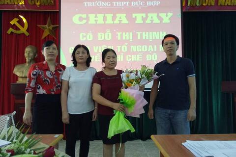 CHIA TAY CÔ GIÁO ĐỖ THỊ THỊNH - GV TIẾNG ANH VỀ NGHỈ HƯU
