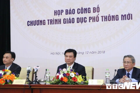 Bộ GD-ĐT công bố chương trình môn học phổ thông mới