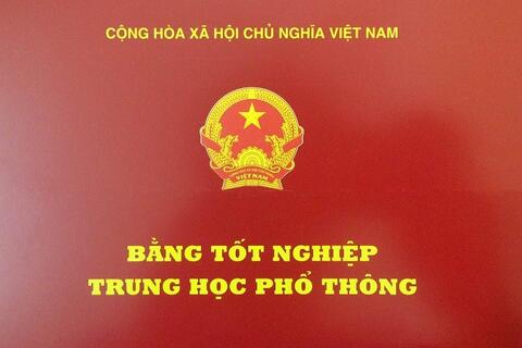 THÔNG BÁO VỀ VIỆC NHẬN BẰNG TỐT NGHIỆP CỦA HỌC SINH NIÊN KHÓA 2015-2018