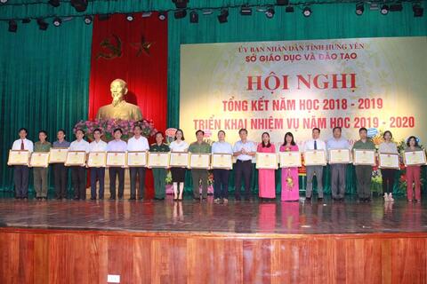 Tham luận của đ/c Hà Quang Vinh, BTCB, Hiệu trưởng nhà trường tại Hội nghị Tổng kết năm học 2018-2019 và triển khai nhiệm vụ năm học 2019-2020