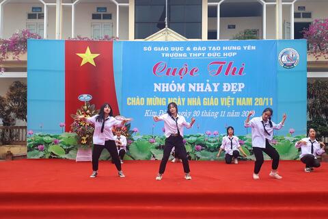 Trường THPT Đức Hợp tổ chức Cuộc thi Nhóm nhảy đẹp và hoạt động chào mừng ngày 20/11