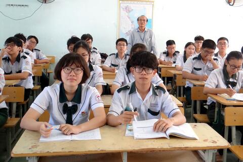 Bộ GD-ĐT: Đề thi THPT Quốc gia sẽ dựa trên chương trình giảm tải