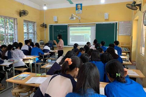 Tổ Ngoại Ngữ sinh hoạt chuyên môn NCBHMH tháng 11/2020