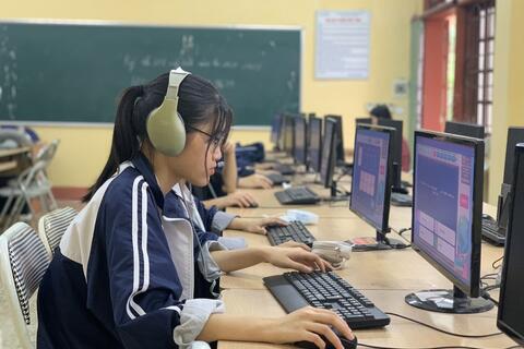 Học sinh trường THPT Đức Hợp tích cực tham gia cuộc thi IOE năm học 2020-2021