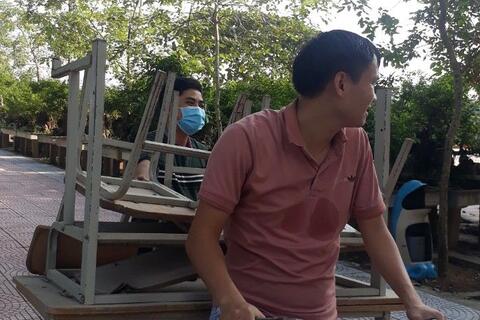 Trường THPT Đức Hợp tổ chức tổng vệ sinh khuôn viên trường lớp để sẵn sàng đón học sinh trở lại trường