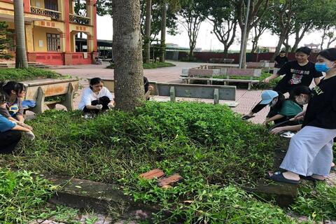 TẬP THẾ LỚP 10A5 CHUẨN BỊ SẴN SÀNG ĐÓN NĂM HỌC MỚI (2022 – 2023)
