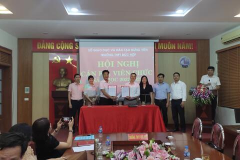 Trường THPT Đức Hợp long trọng tổ chức Hội nghị cán bộ, viên chức năm học 2022-2023. Hội nghị của Đoàn kết, Hành động hướng tới xây dựng "trường học hạnh phúc"
