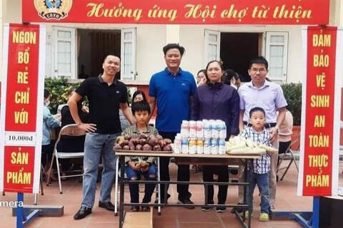 NGHĨA CỬ CAO ĐẸP CỦA THẦY VÀ TRÒ TRƯỜNG THPT ĐỨC HỢP-KIM ĐỘNG-HƯNG YÊN