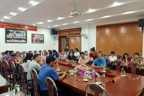 Đón đoàn cán bộ, giáo viên, nhân viên trường THPT Hữu Lũng (Lạng Sơn) thăm và làm việc tại trường THPT Đức Hợp
