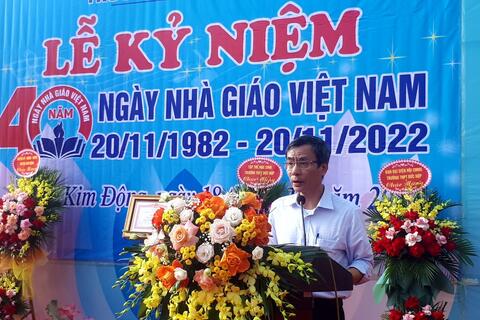 Trường THPT Đức Hợp long trọng tổ chức Lễ kỷ niệm 40 năm ngày Nhà giáo Việt Nam và đón nhận Bằng khen của Thủ tướng chính phủ