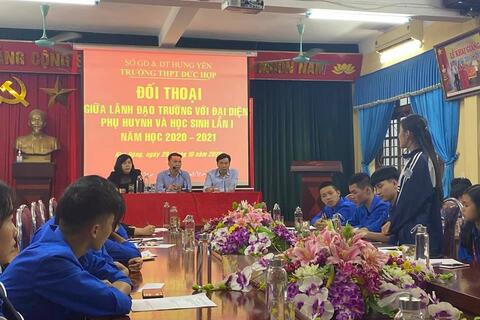 Trường THPT Đức Hợp tổ chức buổi đối thoại giữa lãnh đạo trường và đại diện phụ huynh, đại diện học sinh lần 1 năm học 2020-2021.