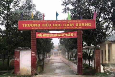 Trường THPT Đức Hợp ủng hộ đồng bào miền Trung bị lũ lụt năm 2020