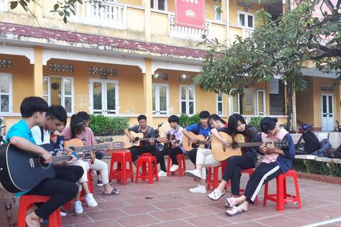 Phong phú và đa dạng các hình thức ngoại khóa của học sinh nhà trường sau giờ tan học