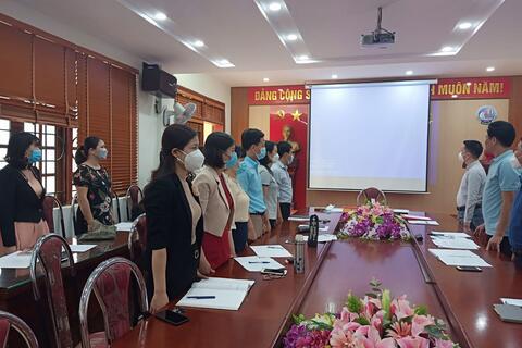 Chi bộ trường THPT Đức Hợp tổ chức Lễ chuyển đảng chính thức đối với đảng viên dự bị.
