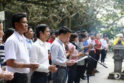 Thăm quan Đền Hùng - Nhà tưởng niệm Cố Tổng Bí thư Nguyễn Văn Linh- Một trải nghiệm ý nghĩa và bổ ích.