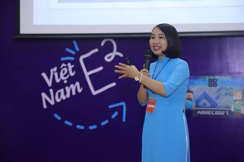 Cô giáo làng bước ra thế giới- Bài viết về cô giáo Trần Thị Thúy, trườngTHPT Đức Hợp
