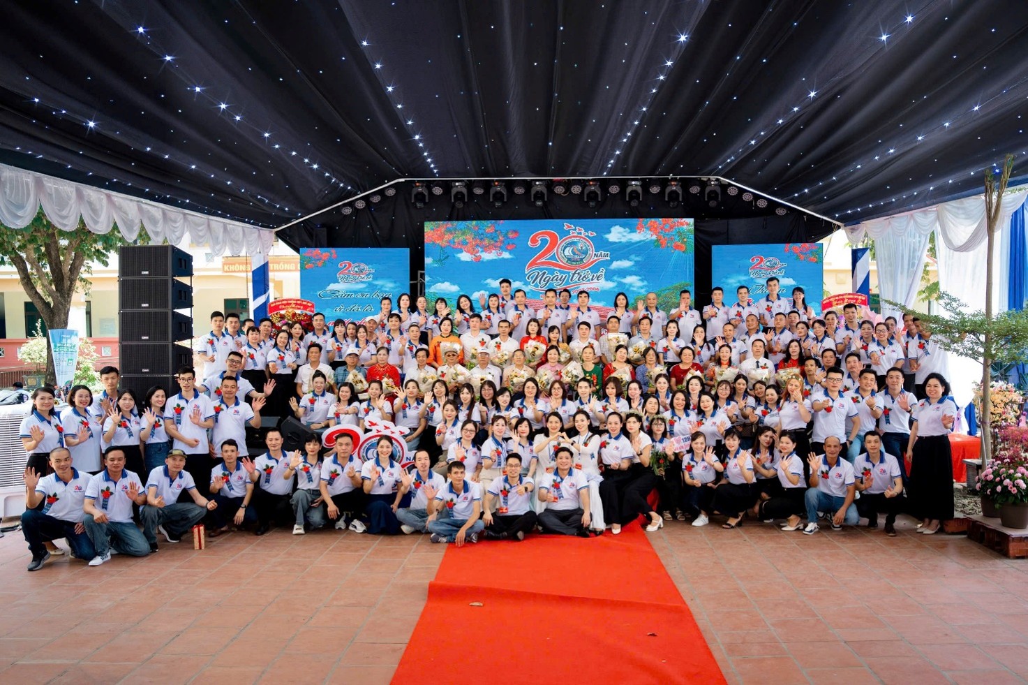 <a href='https://thptduchop.hungyen.edu.vn/tin-tuc/khoa-24-20032006-truong-thpt-duc-hop-hai-muoi-nam-mot-diem-so-dep-cua-tinh-nguoi.html'>KHÓA 24 (2003–2006) TRƯỜNG THPT ĐỨC HỢP: HAI MƯƠI NĂM – MỘT “ĐIỂM SỐ” ĐẸP CỦA TÌNH NGƯỜI</a>