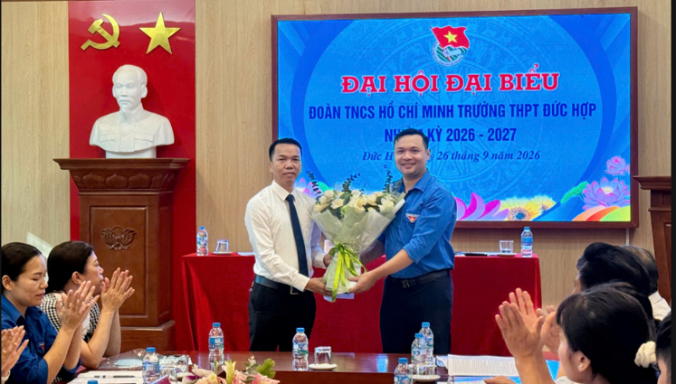 <a href='https://thptduchop.hungyen.edu.vn/tin-tuc/dai-hoi-dai-bieu-doan-tncs-ho-chi-minh-truong-thpt-duc-hop-nhiem-ky-2026-2027.html'>ĐẠI HỘI ĐẠI BIỂU ĐOÀN TNCS HỒ CHÍ MINH  TRƯỜNG THPT ĐỨC HỢP NHIỆM KỲ 2026 – 2027</a>