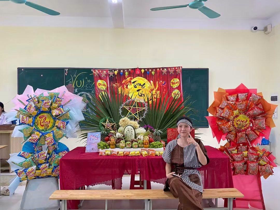 <a href='https://thptduchop.hungyen.edu.vn/tin-tuc/ron-rang-ngay-hoi-trung-thu-gan-ket-yeu-thuong-lan-toa-niem-vui-tai-thpt-duc-hop.html'>RỘN RÀNG NGÀY HỘI TRUNG THU – GẮN KẾT YÊU THƯƠNG, LAN TỎA NIỀM VUI TẠI THPT ĐỨC HỢP</a>
