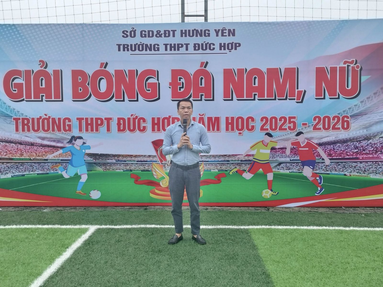 KHAI MẠC GIẢI BÓNG ĐÁ NAM, NỮ HỌC SINH NĂM HỌC 2025–2026