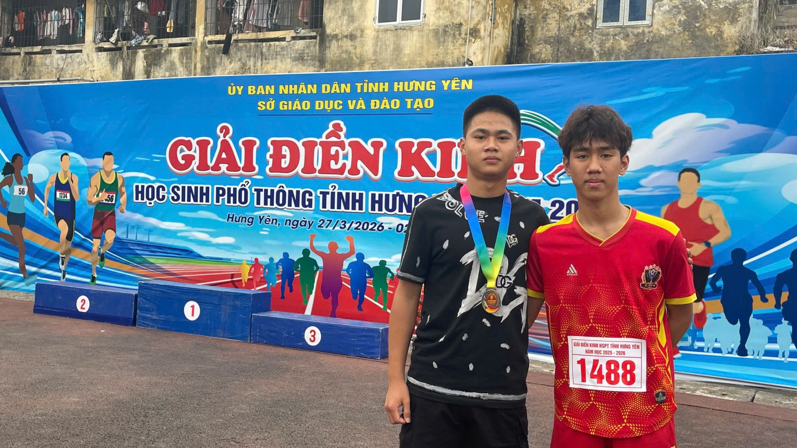 THPT ĐỨC HỢP CHÚC MỪNG THÀNH TÍCH TẠI GIẢI ĐIỀN KINH HỌC SINH THPT TỈNH HƯNG YÊN LẦN THỨ I