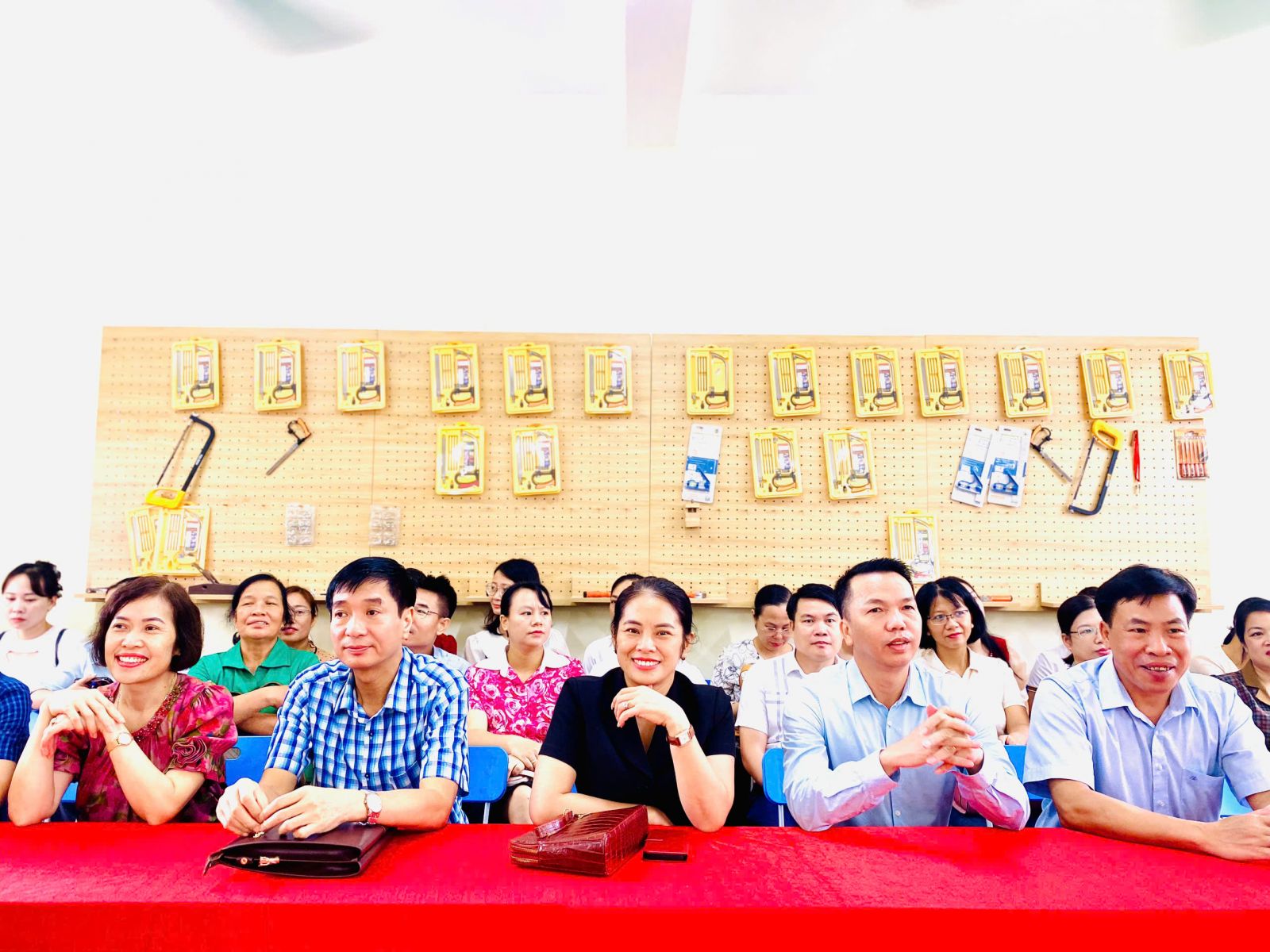 HỘI THẢO KINH NGHIỆM TRIỂN KHAI GIÁO DỤC STEM VÀ TỔ CHỨC NGOẠI KHÓA ROBOTICS