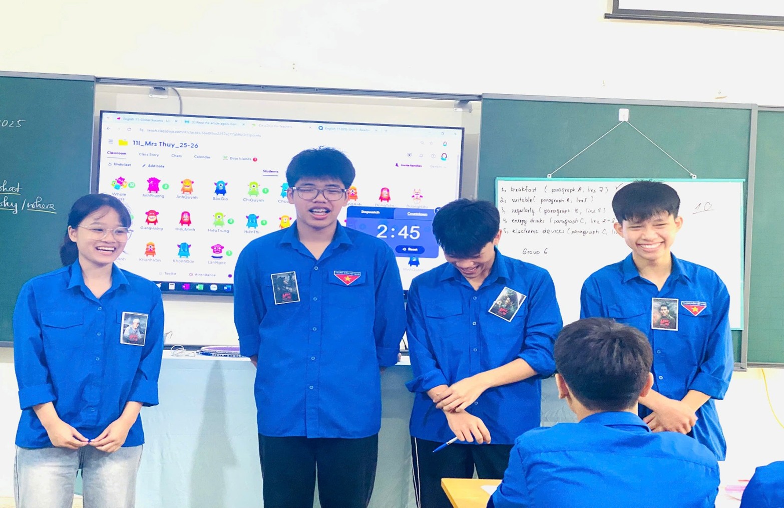 TỔ KHOA HỌC XÃ HỘI SINH HOẠT TỔ, NHÓM CHUYÊN MÔN THEO HƯỚNG NGHIÊN CỨU BÀI HỌC, MÔN HỌC (THÁNG 9 NĂM 2025)
