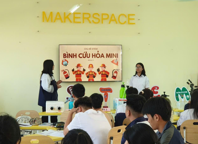 <a href='https://thptduchop.hungyen.edu.vn/tin-tuc/to-khoa-hoc-tu-nhien-truong-thpt-duc-hop-trien-khai-ke-hoach-chuyen-mon-thang-32026-chu-de-stem-che-tao-binh-cuu-hoa-mini.html'>TỔ KHOA HỌC TỰ NHIÊN - TRƯỜNG THPT ĐỨC HỢP  TRIỂN KHAI KẾ HOẠCH CHUYÊN MÔN THÁNG 3/2026:  “CHỦ ĐỀ STEM - CHẾ TẠO BÌNH CỨU HỎA MINI”.</a>