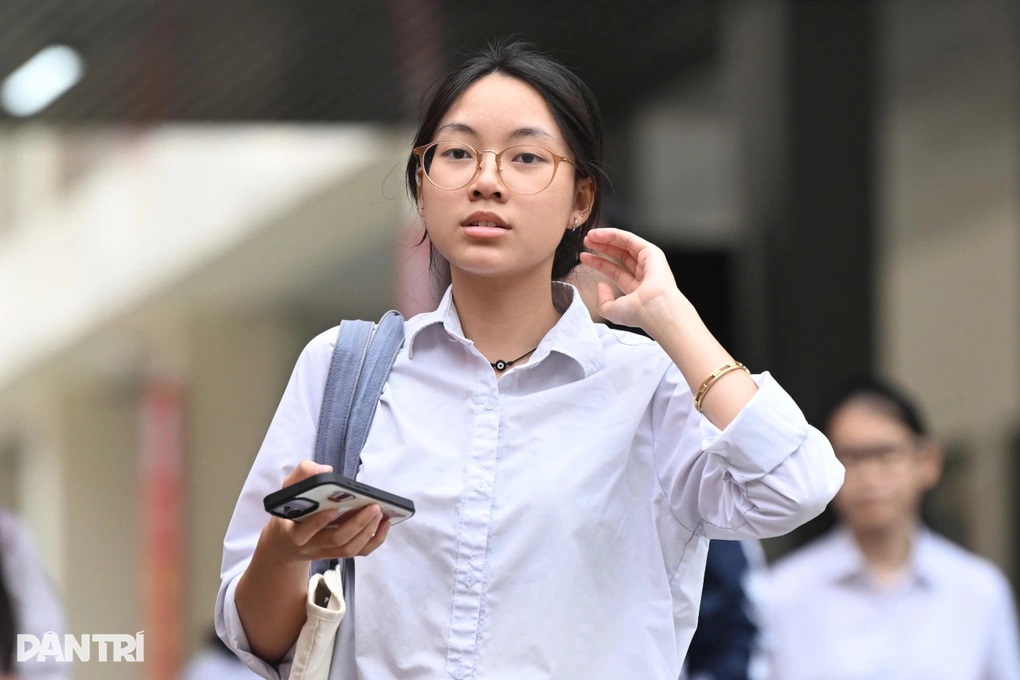 <a href='https://thptduchop.hungyen.edu.vn/tin-tuc/bo-gddt-thay-doi-ke-hoach-siet-phuong-thuc-xet-tuyen-dai-hoc.html'>Bộ GD&ĐT thay đổi kế hoạch siết phương thức xét tuyển đại học</a>